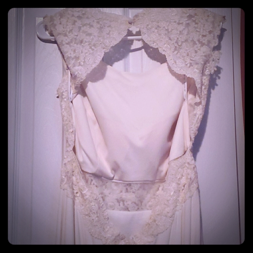 Vintage, lacey wedding dress.